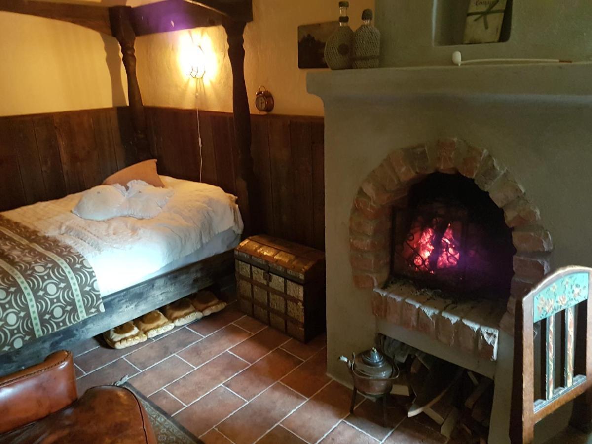 Hobbit Stockholm Bed & Breakfast Nacka Bagian luar foto